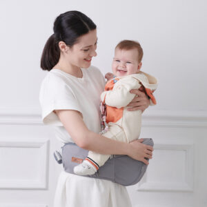 fashionable baby hipseat carrier